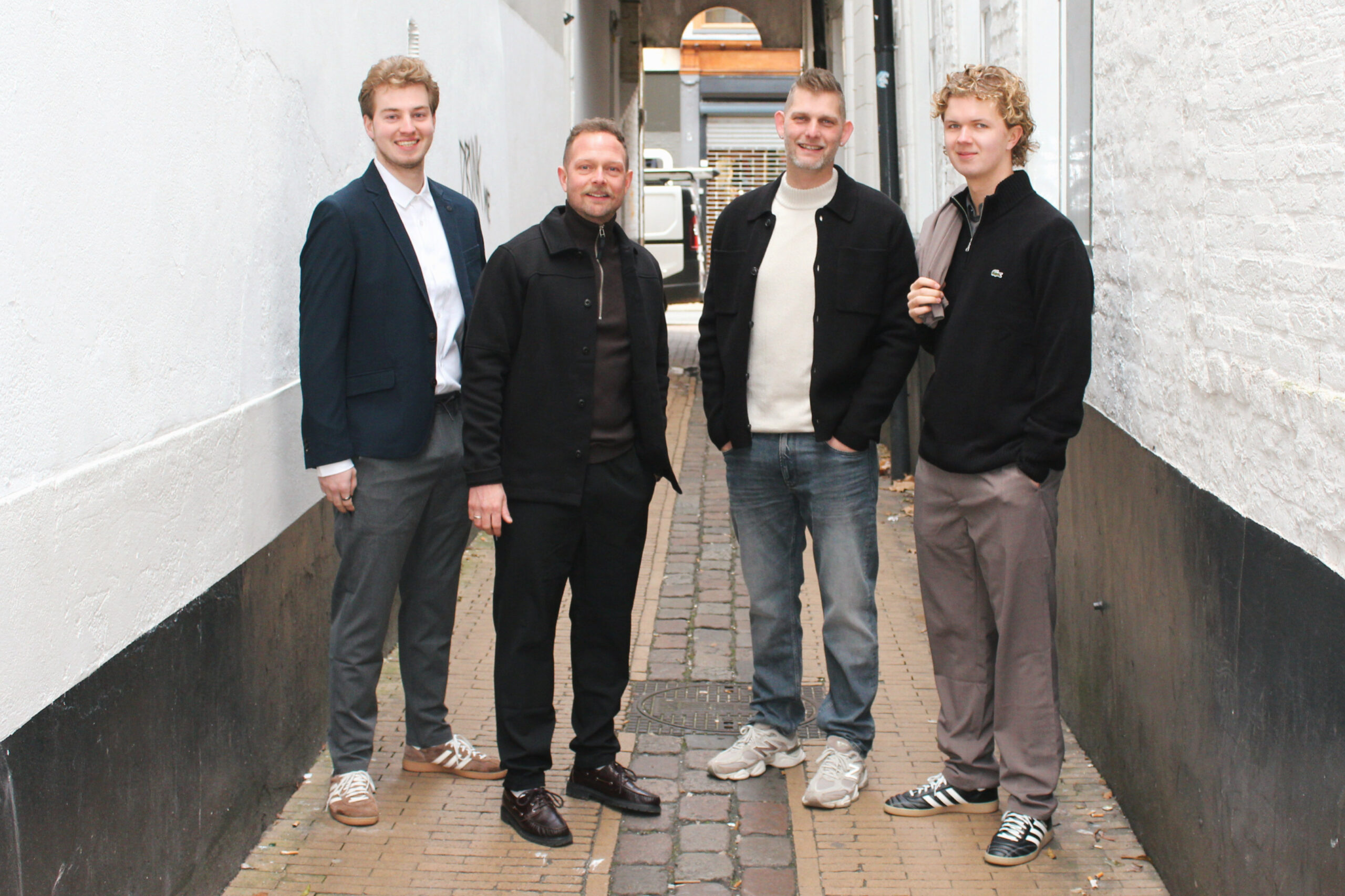 Team van Score Groningen in de Herestraat